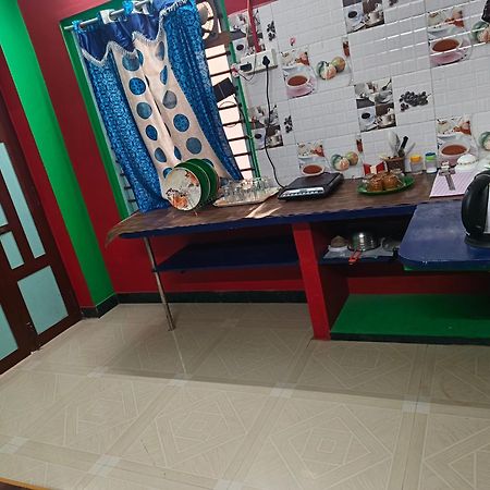 Blue Waves Homestay ปอนดิเชอรี ภายนอก รูปภาพ
