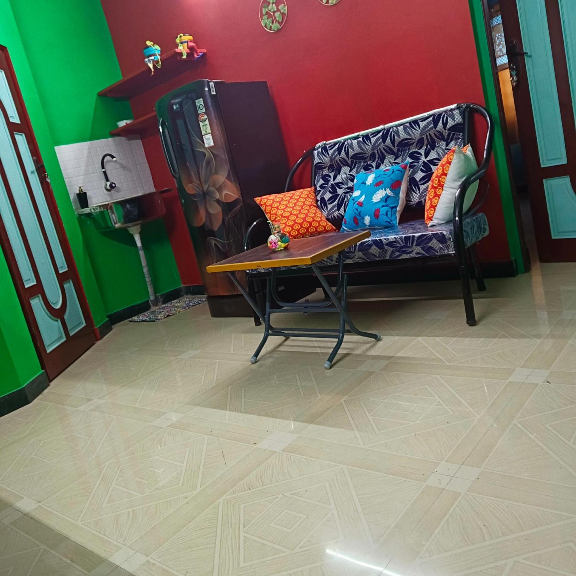Blue Waves Homestay ปอนดิเชอรี ภายนอก รูปภาพ