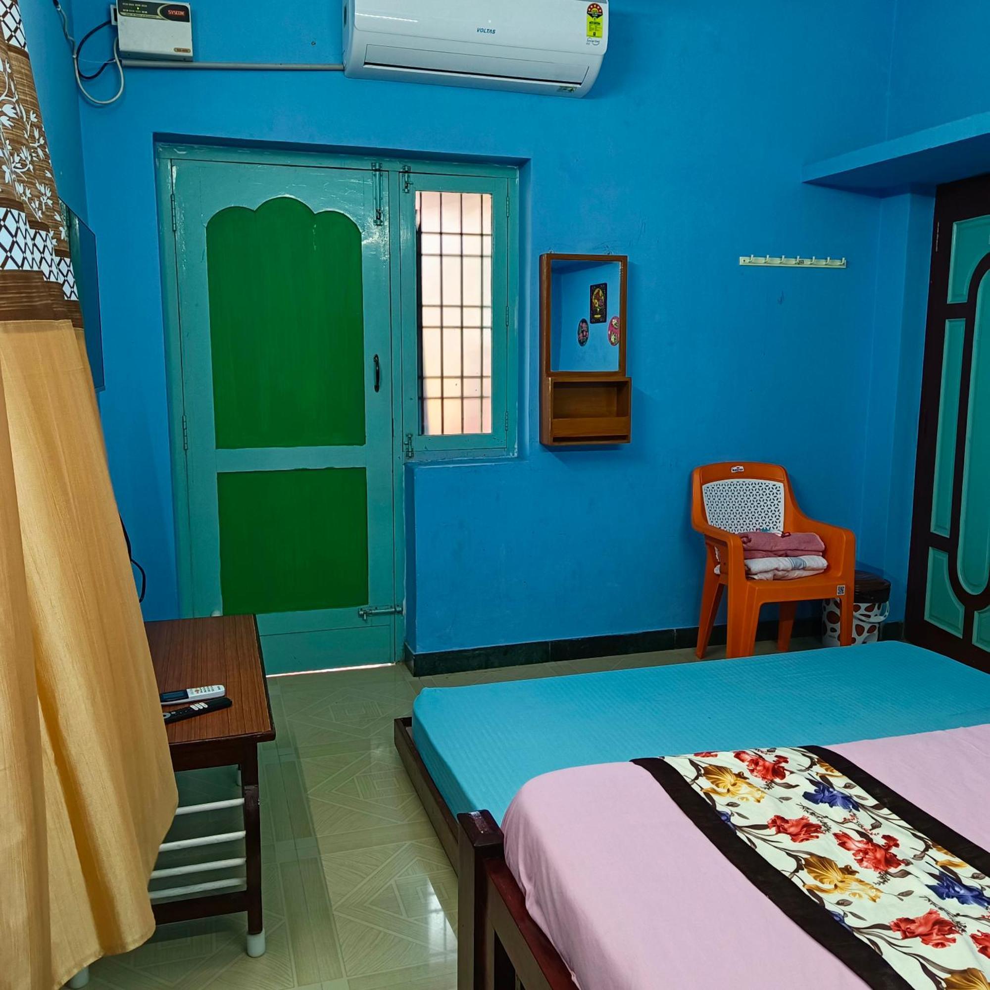 Blue Waves Homestay ปอนดิเชอรี ภายนอก รูปภาพ