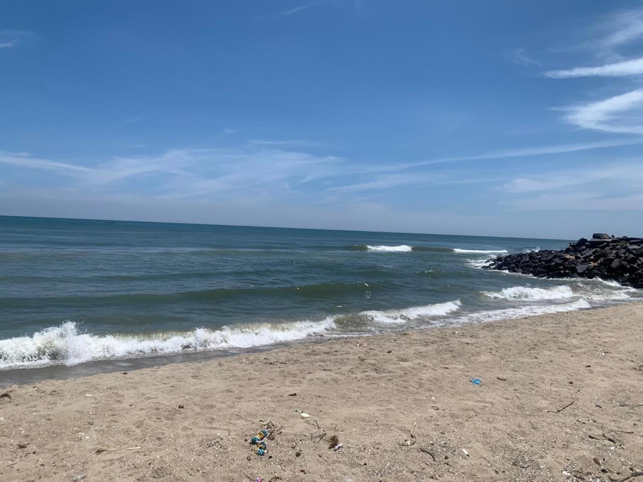 Blue Waves Homestay ปอนดิเชอรี ภายนอก รูปภาพ